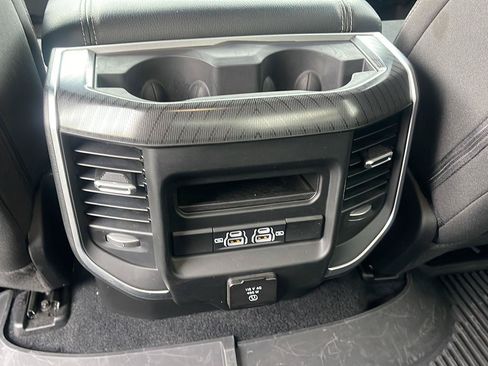 Used 2025 RAM 1500 Big Horn RWD image 33
