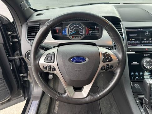 Used 2013 Ford Taurus SHO image 7