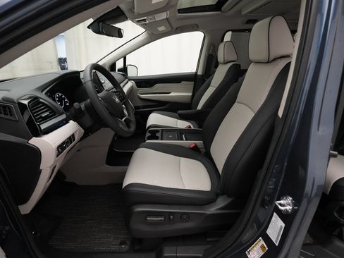 Certified 2026 Honda Odyssey Elite image 7