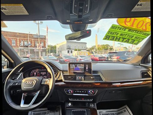 Used 2019 Audi Q5 2.0T Premium Plus w/ Premium Plus Package image 26