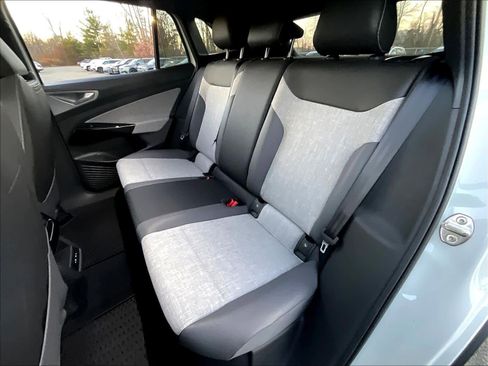New 2025 Volkswagen ID.4 Pro image 15