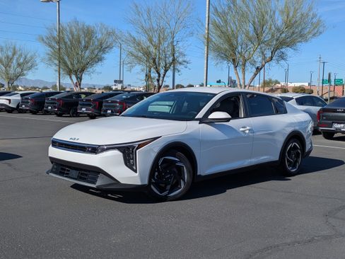 Certified 2025 Kia K4 EX image 31