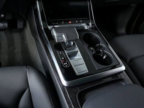 New 2026 Audi Q8 Premium Plus image 16