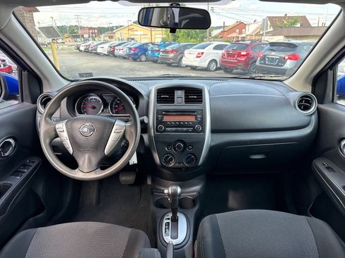 Used 2016 Nissan Versa SV FWD image 9