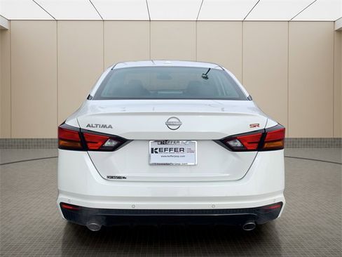 Used 2024 Nissan Altima 2.5 SR image 4