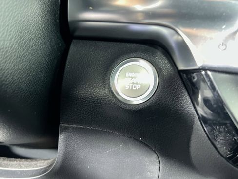 Used 2022 Kia Telluride S AWD/4WD image 21