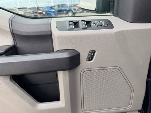Used 2018 Ford F150 XL w/ Equipment Group 101A Mid AWD/4WD image 15