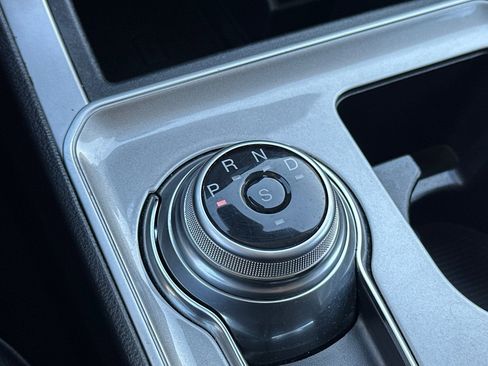 Used 2024 Ford Edge SEL w/ Convenience Package image 20