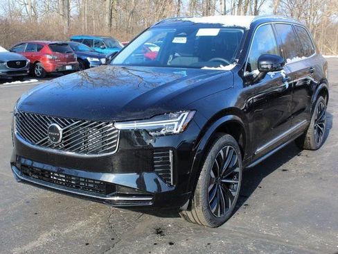 New 2026 Volvo XC90 B6 Plus w/ Protection Package Premier image 7