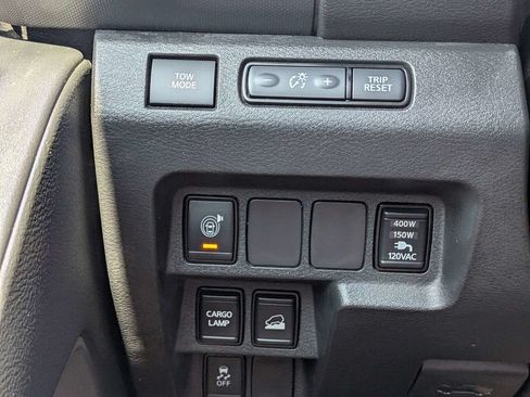 Used 2023 Nissan Frontier SV w/ SV Premium Package AWD/4WD image 27