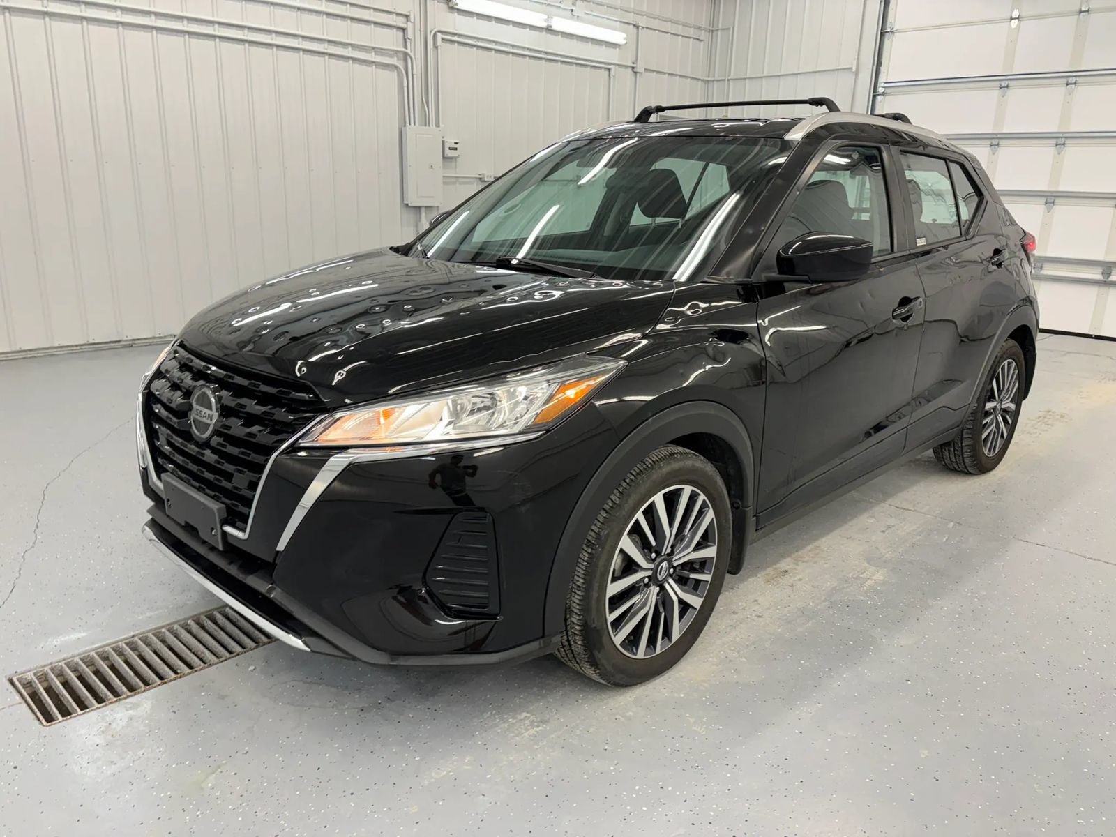 Used 2021 Nissan Kicks SV FWD image 13