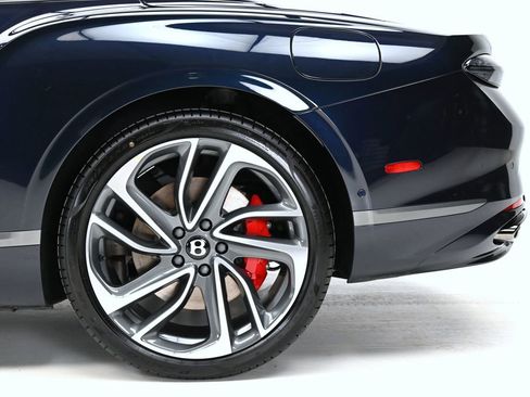 Used 2025 Bentley Continental GT Speed image 37