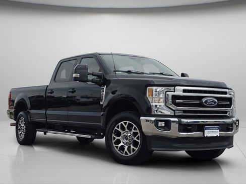 Used 2022 Ford F250 Lariat w/ Lariat Ultimate Package AWD/4WD image 2