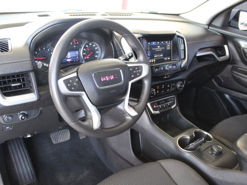 Used 2022 GMC Terrain SLE FWD image 27
