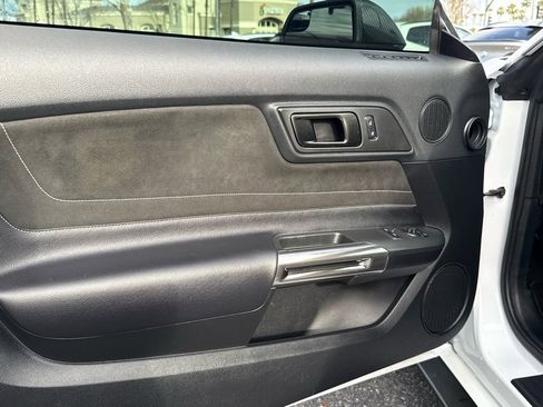 Used 2017 Ford Mustang Shelby GT350 image 18