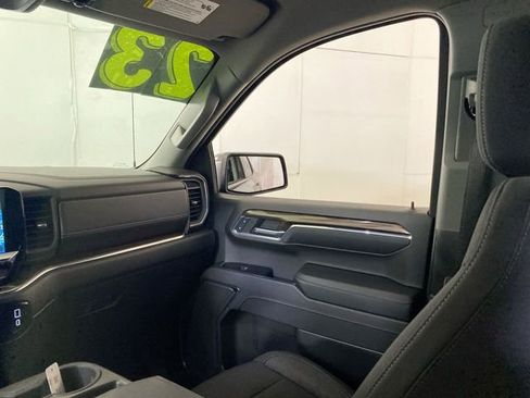 Used 2023 Chevrolet Silverado 1500 RST image 11