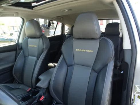 Used 2022 Subaru Crosstrek 2.5i Sport w/ Moonroof Package image 19