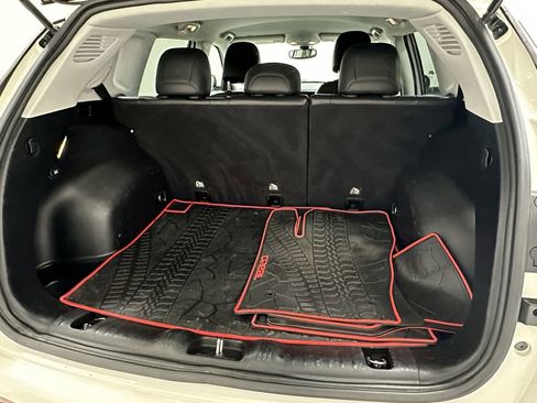 Used 2019 Jeep Compass Latitude w/ Popular Equipment Group image 21