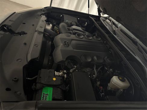 Used 2021 Toyota 4Runner SR5 image 16