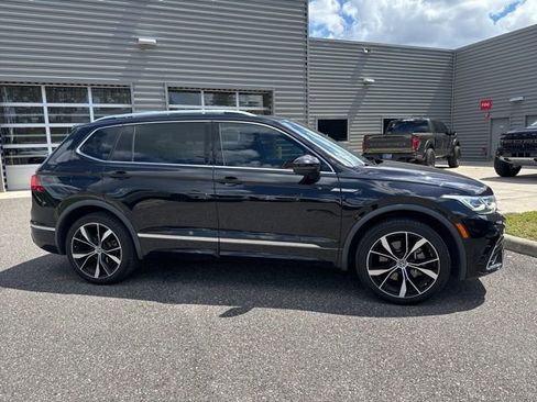 Used 2022 Volkswagen Tiguan SEL R-Line AWD/4WD image 3