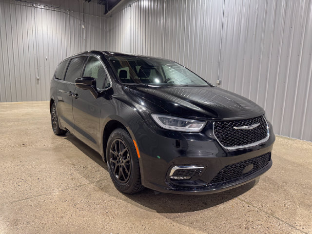 Used 2024 Chrysler Pacifica Touring-L FWD image 8