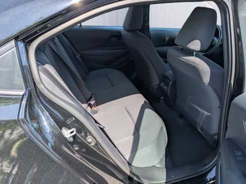 Used 2025 Toyota Corolla LE w/ LE Premium Package FWD image 9