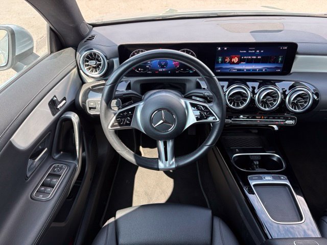 Used 2025 Mercedes-Benz CLA 250 image 13
