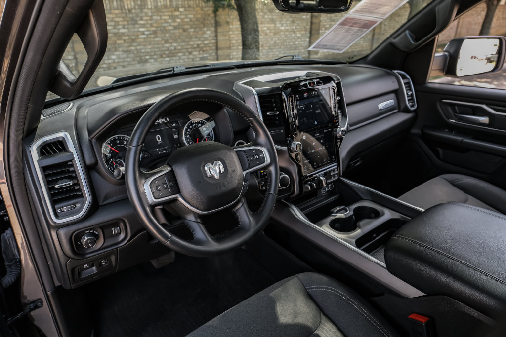 Used 2023 RAM 1500 Big Horn AWD/4WD image 25
