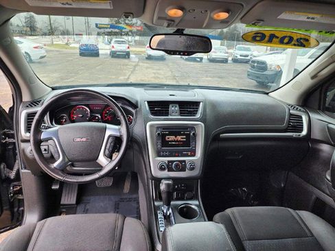 Used 2016 GMC Acadia SLE image 15