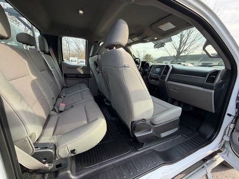 Used 2019 Ford F350 XL w/ Power Equipment Group image 32