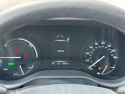Used 2024 Toyota Sienna LE AWD/4WD image 24