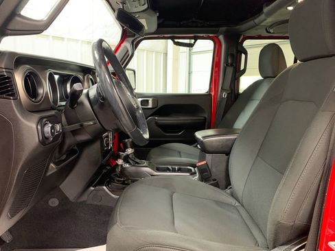 Used 2021 Jeep Wrangler Unlimited Sport AWD/4WD image 4