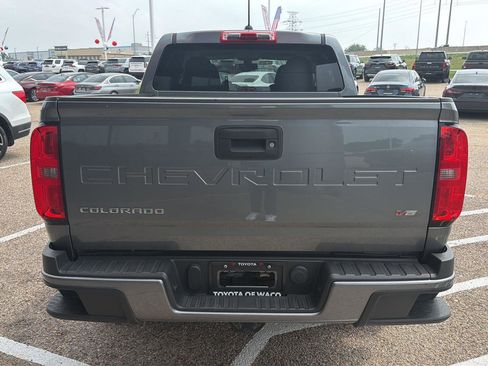 Used 2021 Chevrolet Colorado LT RWD image 4