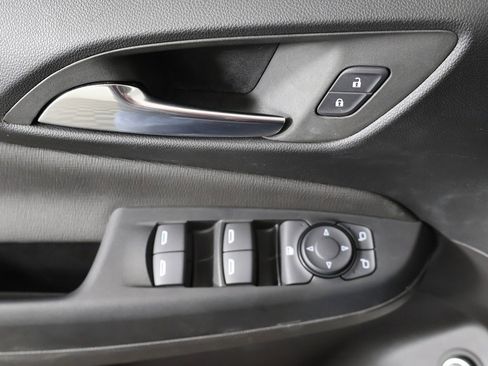 Used 2025 Buick Envista Avenir image 33