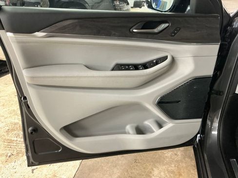 Used 2021 Jeep Grand Cherokee L Overland image 14