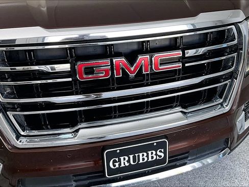 Used 2022 GMC Yukon SLT w/ SLT Luxury Package AWD/4WD image 34
