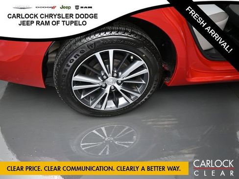 Used 2018 Toyota Corolla L image 43