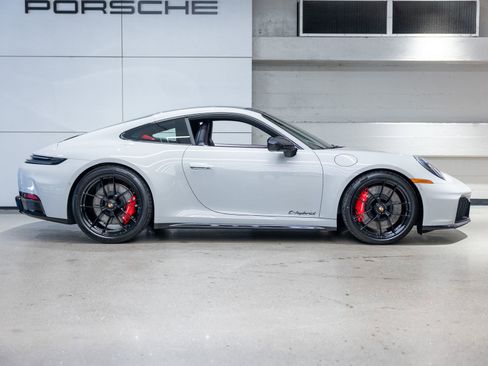Certified 2026 Porsche 911 Carrera 4 GTS AWD/4WD image 9