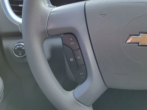Used 2017 Chevrolet Traverse LS image 16