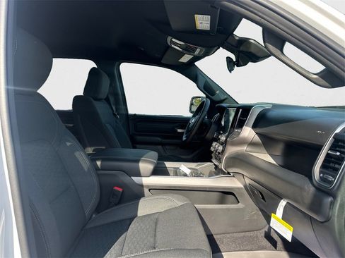 New 2026 RAM 1500 Express image 25