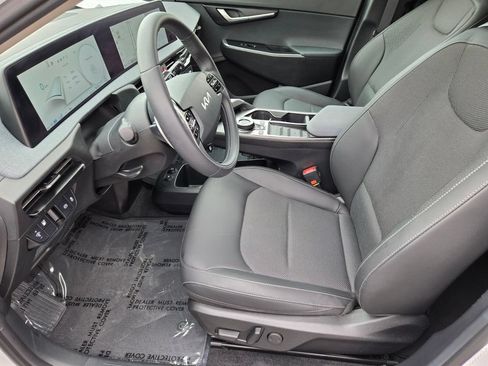 Used 2024 Kia EV6 Light RWD image 13