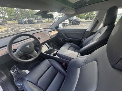 Used 2020 Tesla Model 3 Long Range AWD/4WD image 11