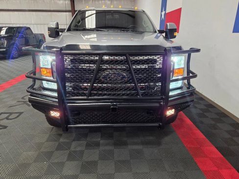 Used 2020 Ford F250 Lariat w/ Lariat Value Package image 22