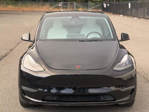 Used 2020 Tesla Model Y Long Range AWD/4WD image 2