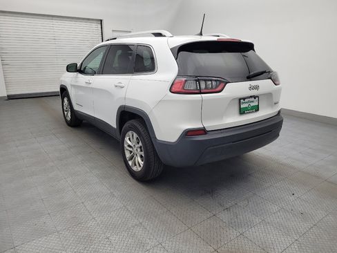 Used 2019 Jeep Cherokee Latitude w/ Cold Weather Group FWD image 5