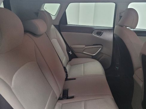 Used 2022 Kia Soul LX w/ Technology Package FWD image 19
