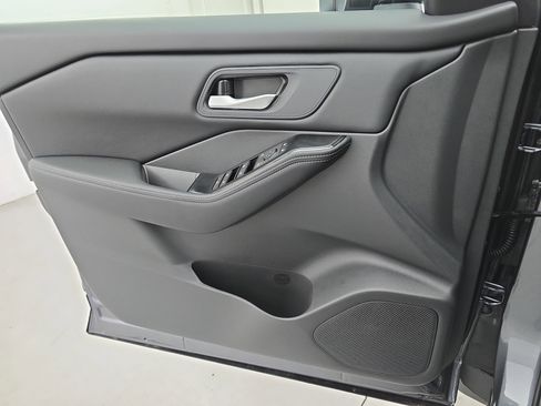 New 2026 Nissan Rogue SV image 26