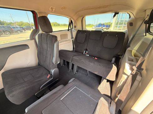 Used 2012 Dodge Grand Caravan SXT FWD image 13
