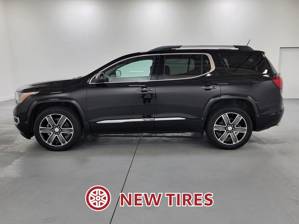 Used 2018 GMC Acadia Denali w/ Technology Package FWD image 5