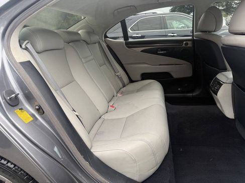 Used 2014 Lexus LS 460 L RWD image 16
